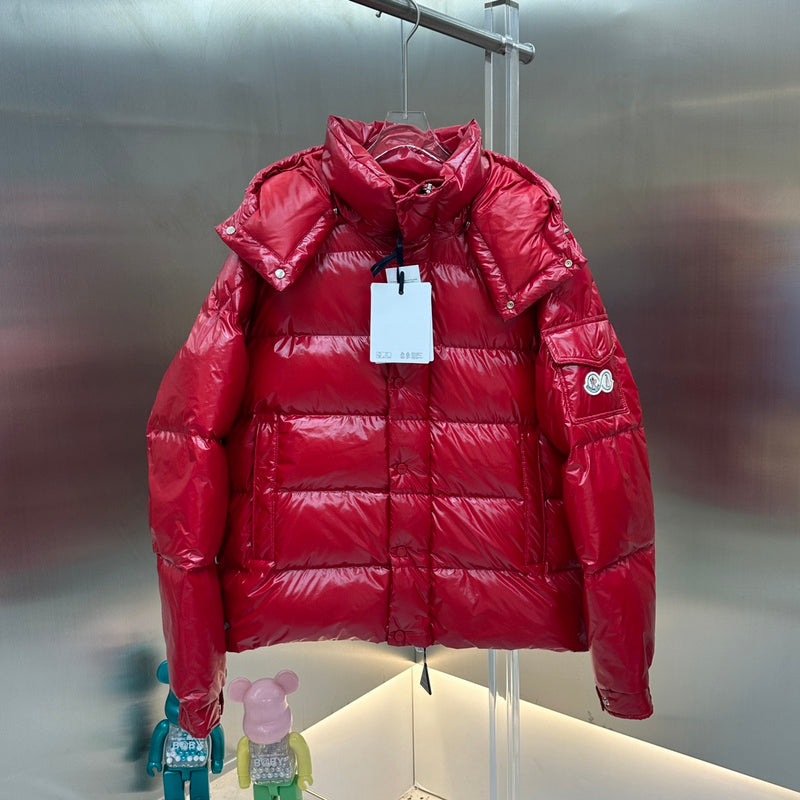 025016 Men's and women's down jackets