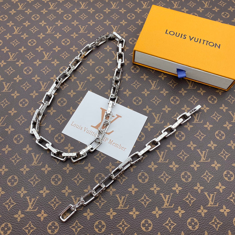 LVN026 Classic chequered suit Jewelry