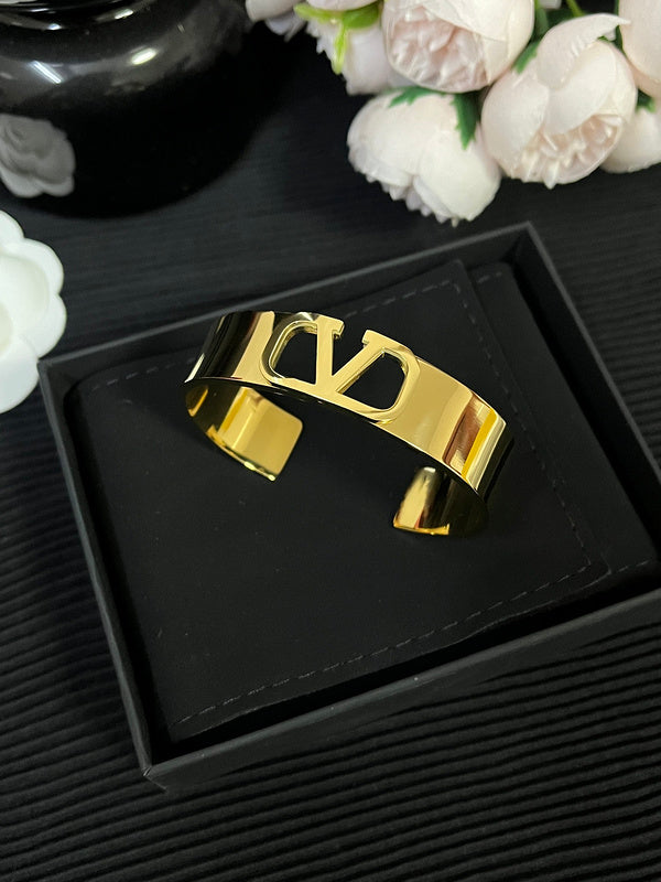 S382 Fashion bracelet jewelry
