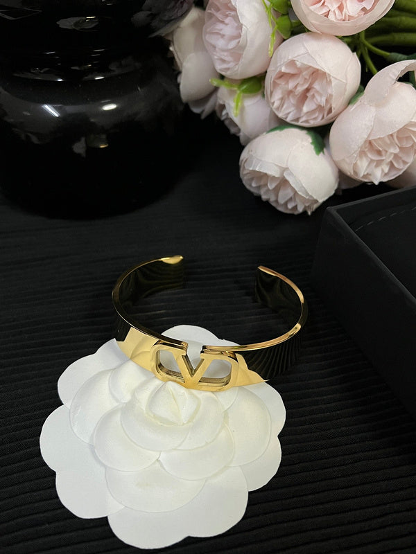 S382 Fashion bracelet jewelry