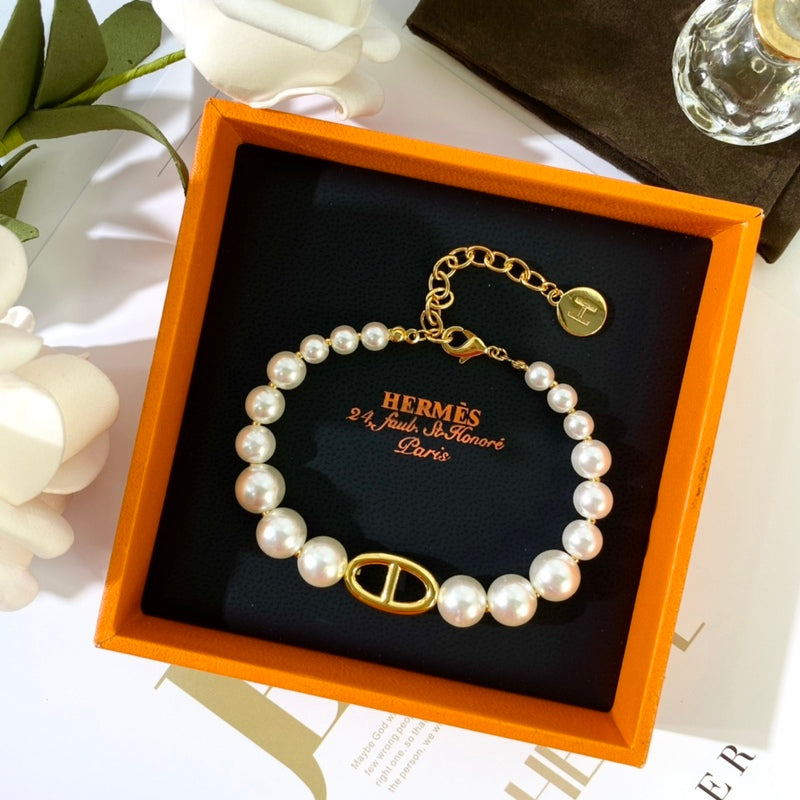HB48 Exquisite retro and charming pig nose pearl bracelet Jewelry