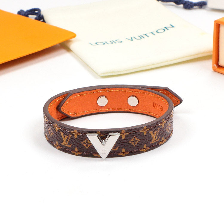 LVB83 flower leather letter Pendant Bracelet 316L steel women Jewelry