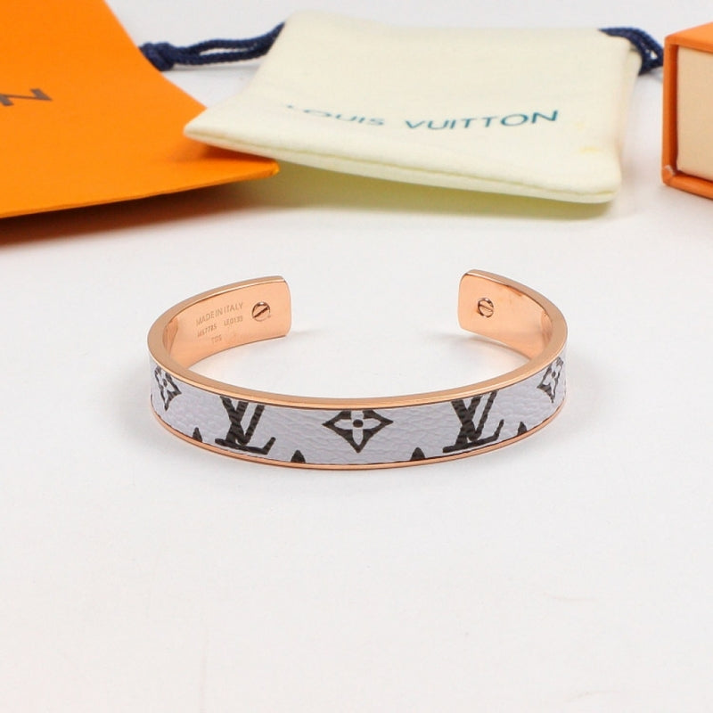 LVB112 White Fashion New Titanium Steel Bracelet Couple Star Flower Leather Semicircle Bracelet Jewelry