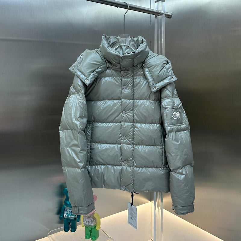 025016 Men's and women's down jackets