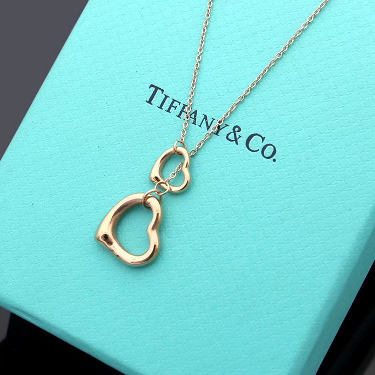 TN026 Women's heart-shaped stainless steel necklace jewelry