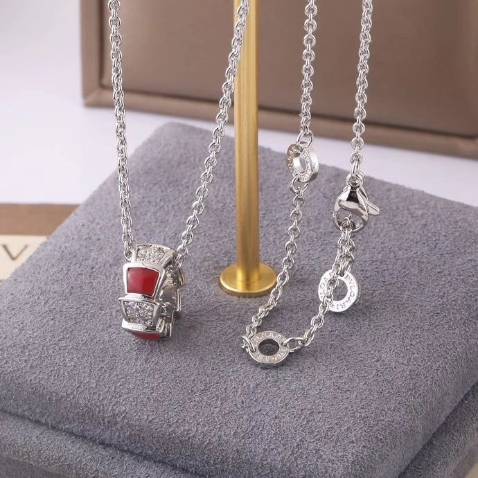 BVN39 Exquisite snake body inlaid with natural gemstones, very delicate and delicate Jewelry
