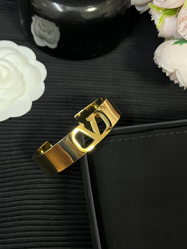 S382 Fashion bracelet jewelry