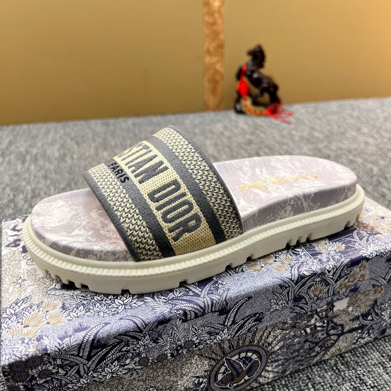 YDS2 shoes women slippers with all packaging