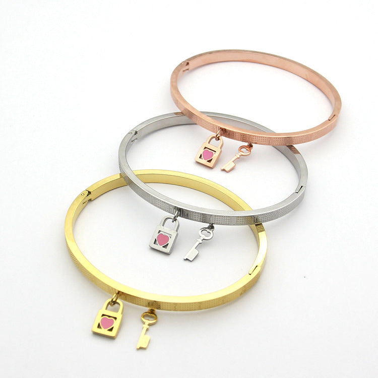 TB07 Lock Key Heart Oil Drop Bracelet Jewelry