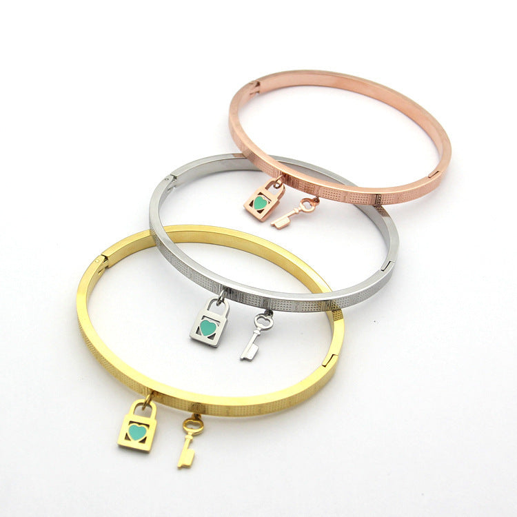 TB07 Lock Key Heart Oil Drop Bracelet Jewelry