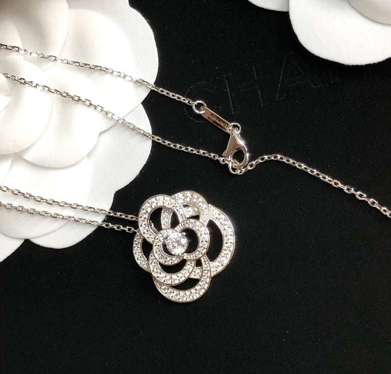 CHN82 Hollow full diamond camellia necklace Jewelry