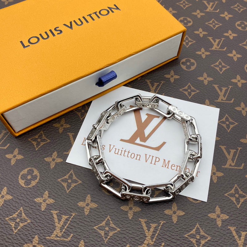 LVN026 Classic chequered suit Jewelry