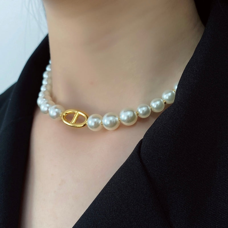 HN31 Exquisite retro and charming pig nose pearl necklace Jewelry