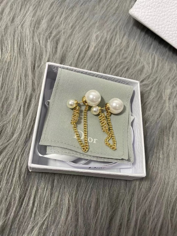 DE68 Classic women earrings Jewelry