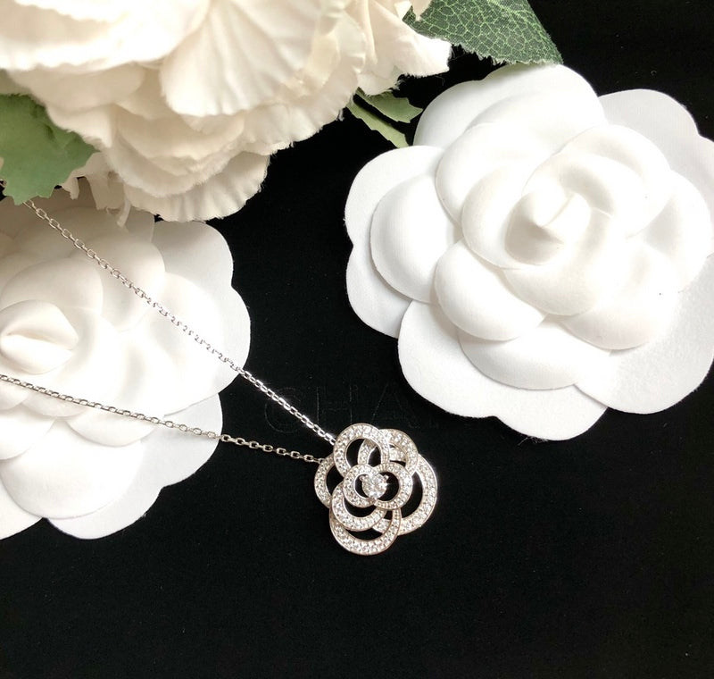CHN82 Hollow full diamond camellia necklace Jewelry