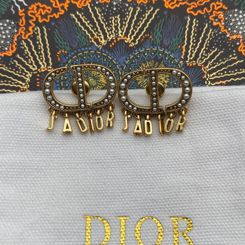 DIE5 Woman fashion alloy earrings Jewelry