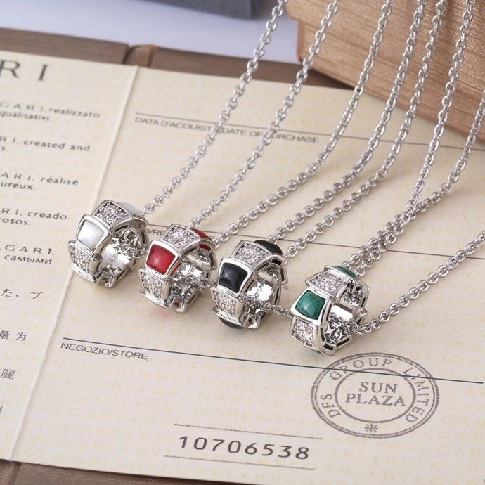 BVN39 Exquisite snake body inlaid with natural gemstones, very delicate and delicate Jewelry