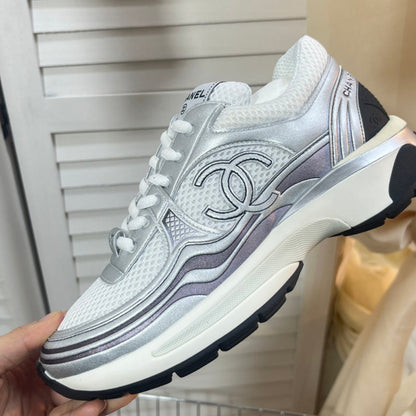 XRCS1 size 35-40 lady size  genuine leather sports shoes with packaging