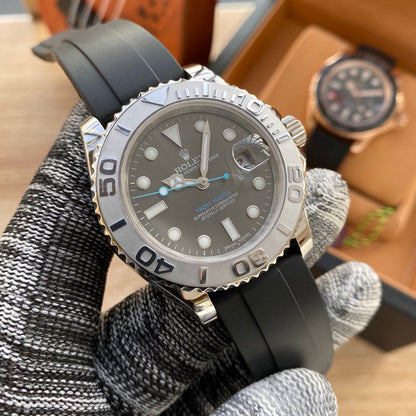 RW21  Mechanical watch with comfortable rubber strapCITIZEN movement
