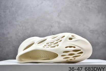 BYS17 Couples Yeezy shoes 36-46 with box
