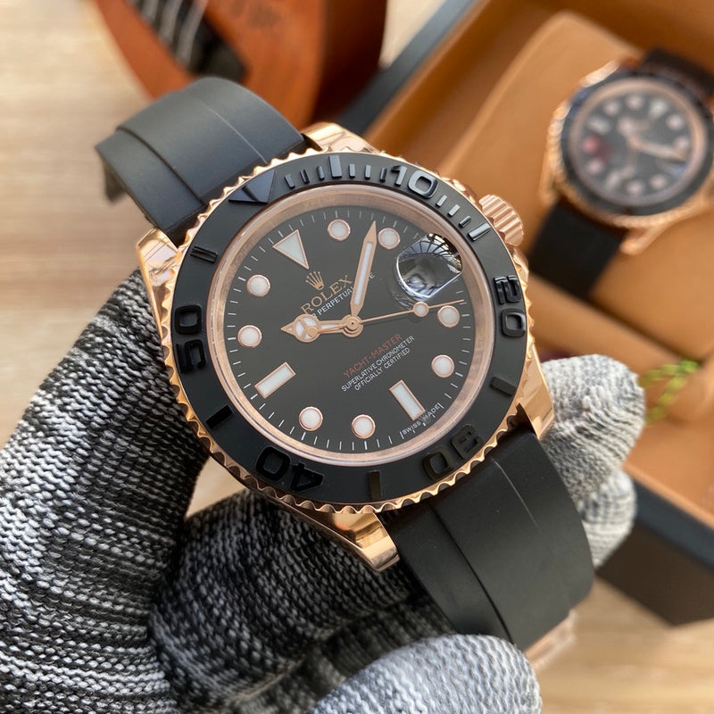 RW21  Mechanical watch with comfortable rubber strapCITIZEN movement